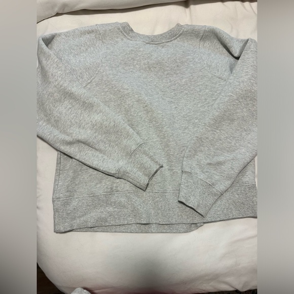 Lululemon cropped fleece grey sweatshirt - Picture 2 of 4